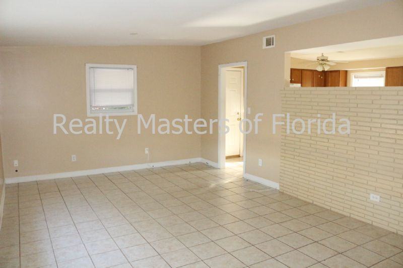 3975 Bonway Dr - Photo 2 of 17