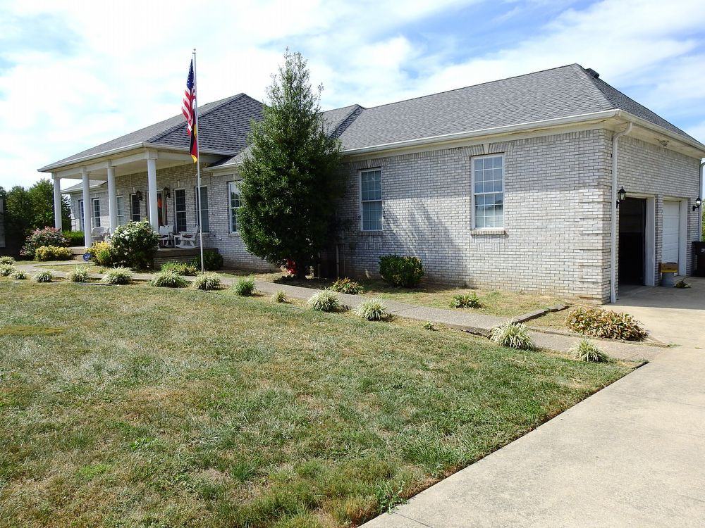 56 Meadowridge Drive - Photo 2 of 34