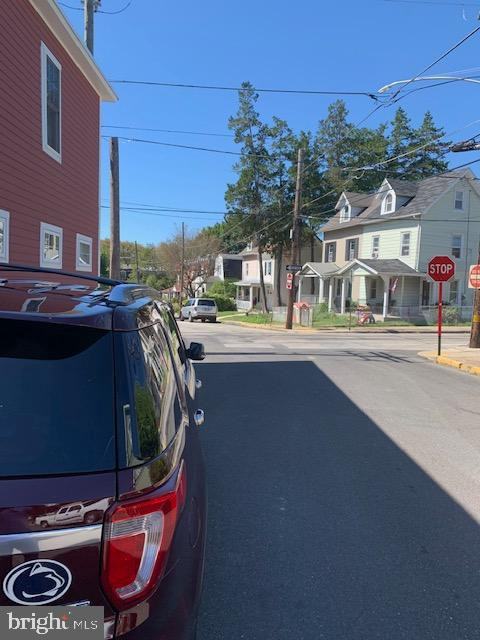 600 Willow St Street - Photo 3 of 9