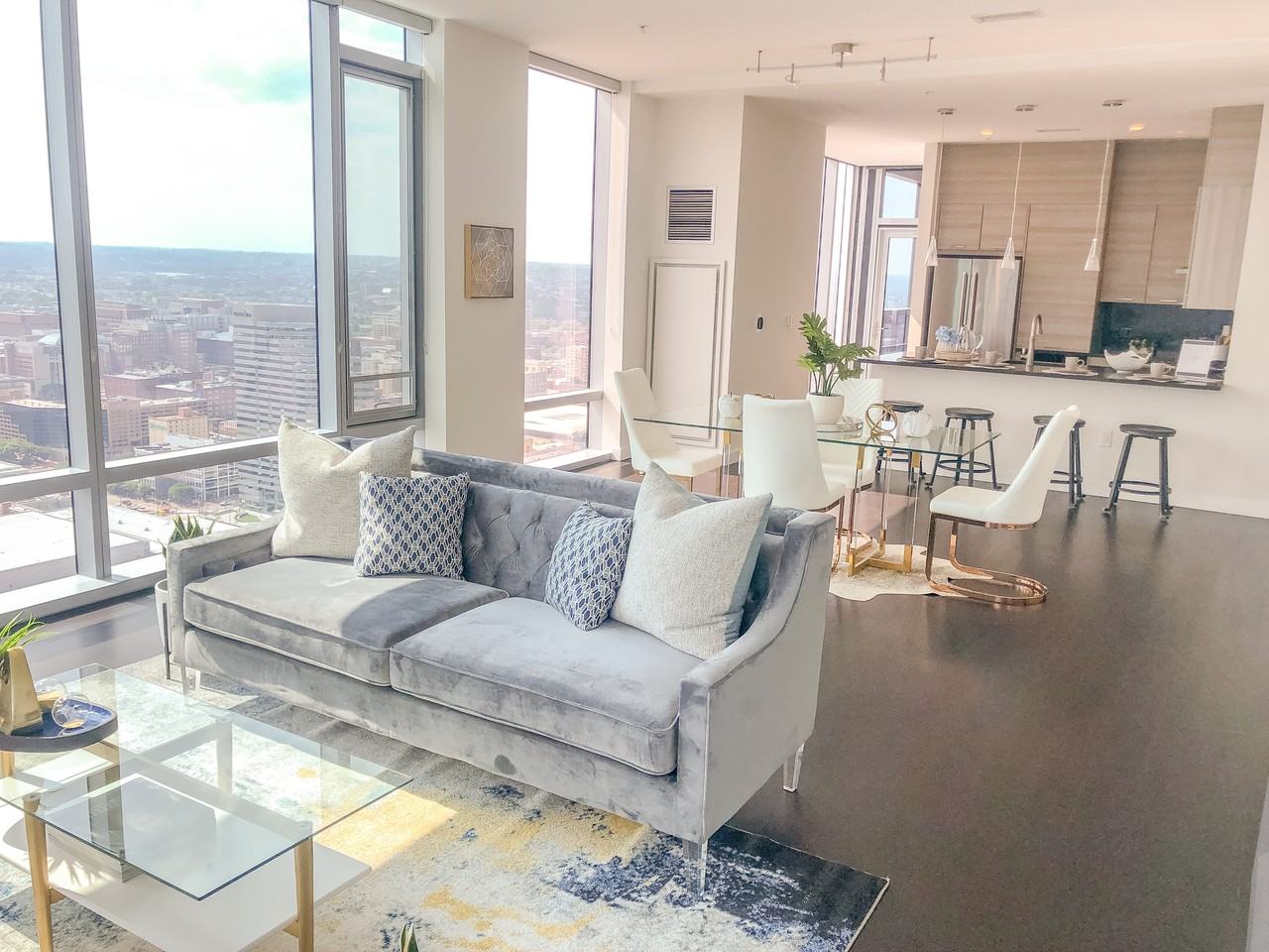 414 Light Street - Photo 5 of 24