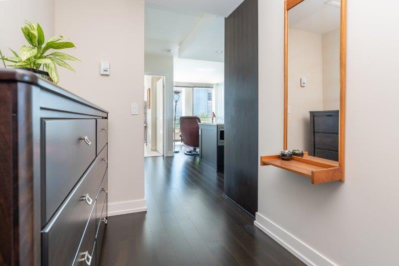 1027, 222 Riverfront Ave SW, Calgary Apartments 1027, 222