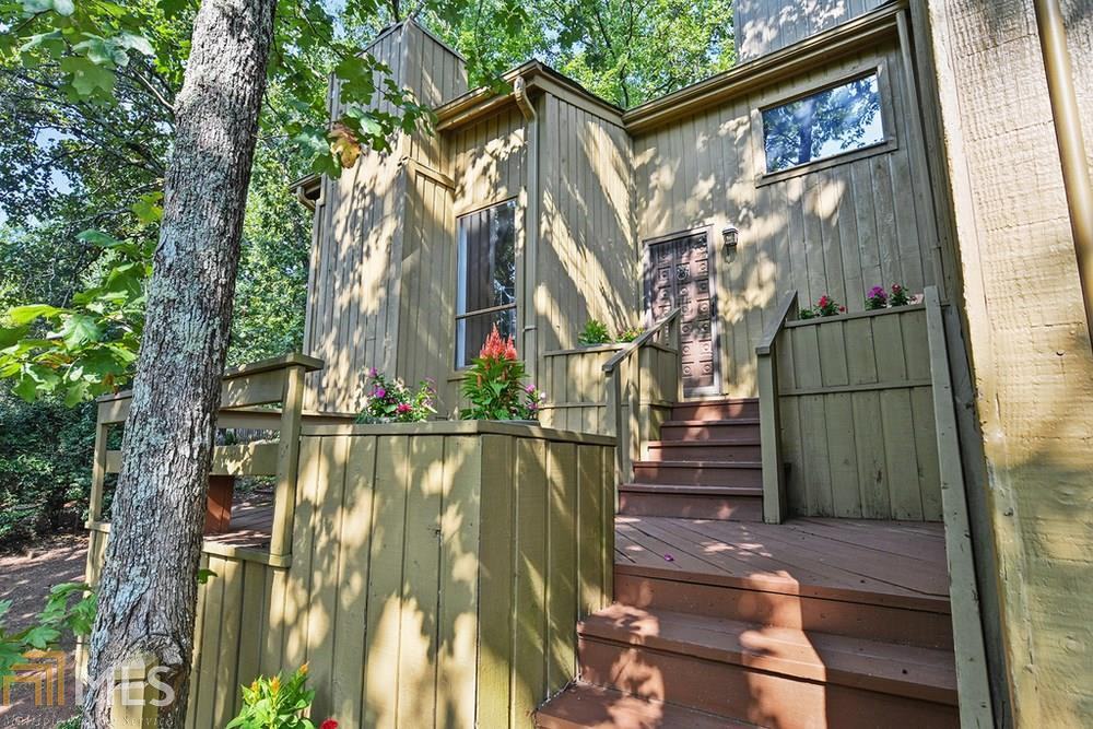 200 N Falcon Bluff - Photo 3 of 28