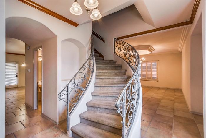 317 Zenith Drive - Photo 2 of 32