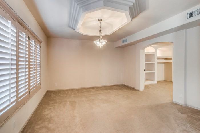 317 Zenith Drive - Photo 3 of 32