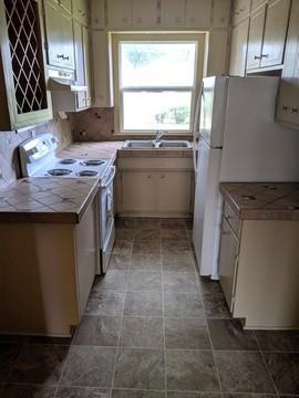 420 4th Avenue North East 1 - Photo 2 of 8