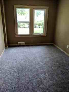 420 4th Avenue North East 1 - Photo 3 of 8