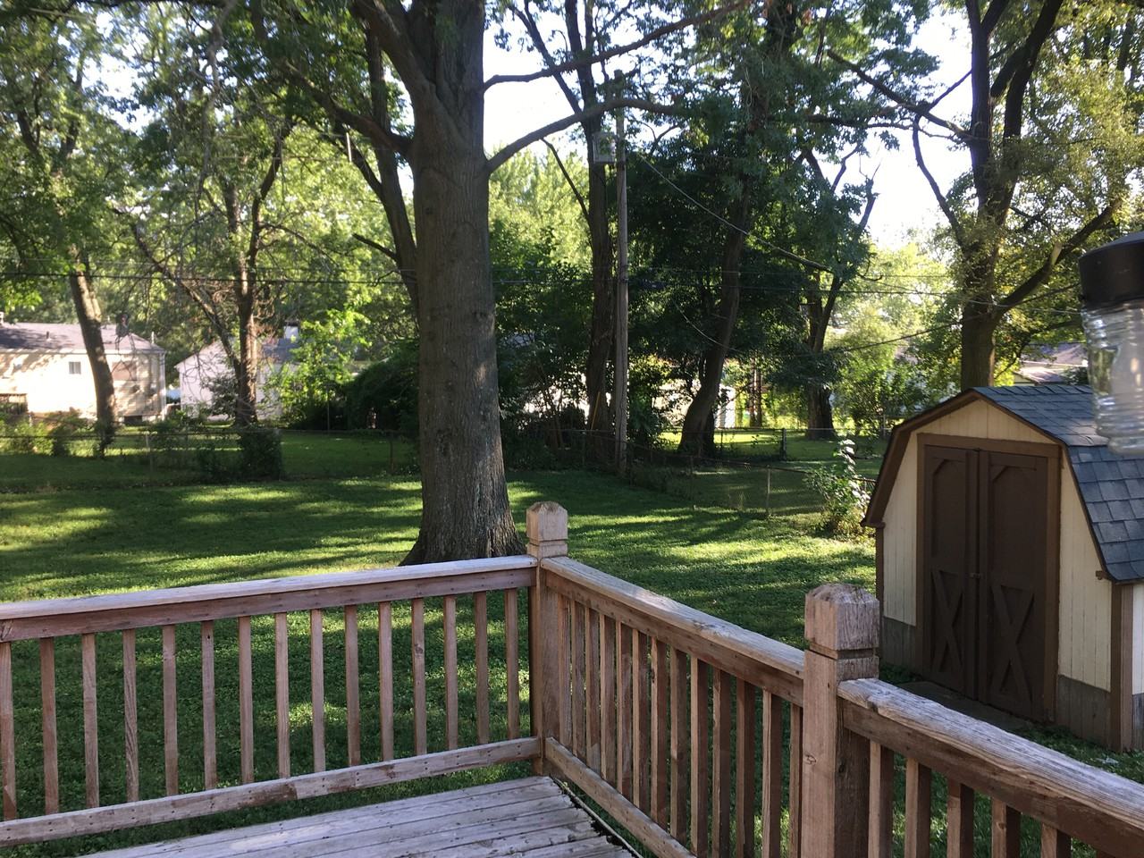 1070 Ozment Drive - Photo 2 of 10
