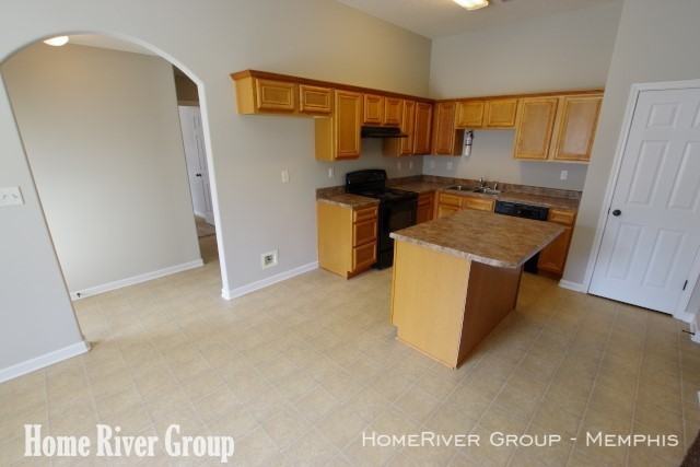 8911 Macon Road - Photo 2 of 15