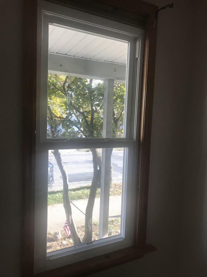 442 Schuyler Ave - Photo 2 of 5