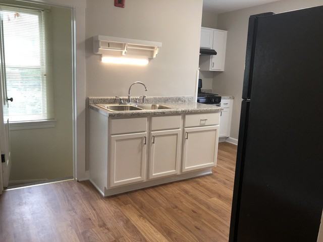 518 College Ave #2 - Photo 2 of 19