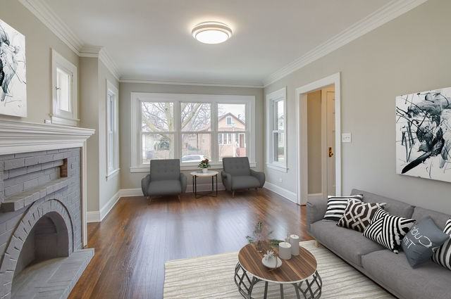 1112 Lyman - Photo 3 of 19