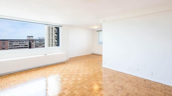 2 Longfellow Pl - Photo 2 of 8