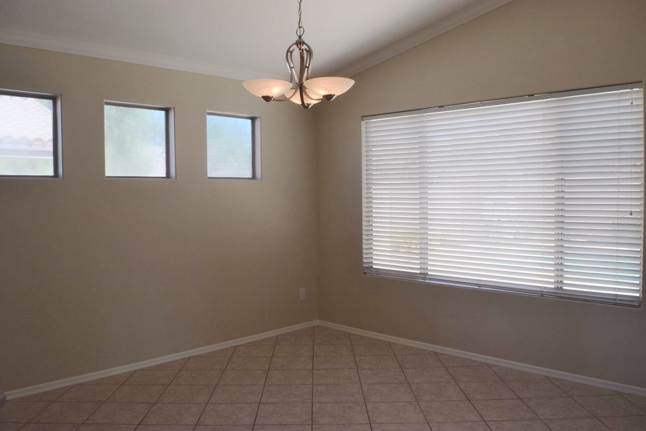 2294 E Cherry Hills Pl - Photo 4 of 17