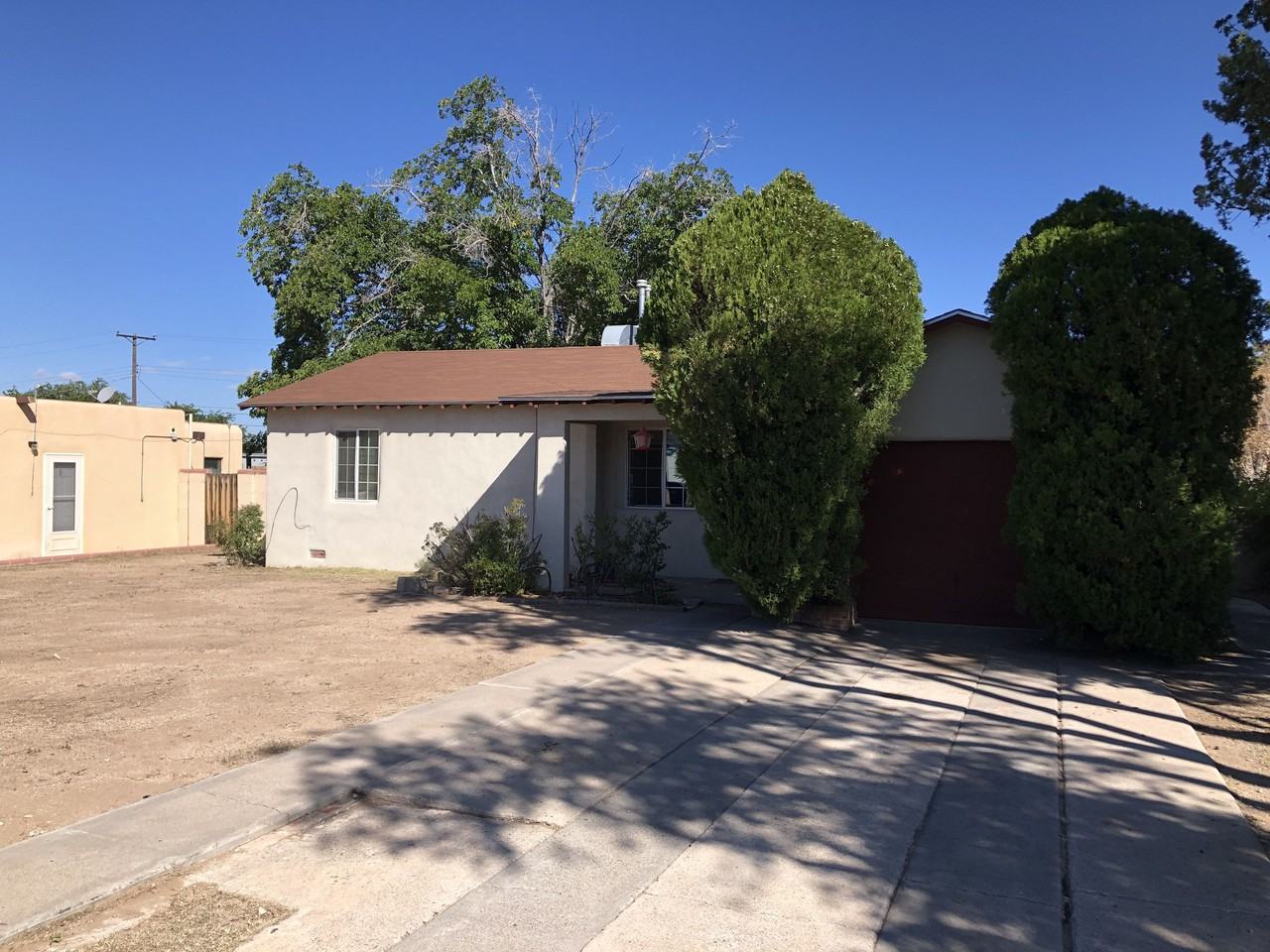 5505 Rosemont Ave Ne - Photo 2 of 13