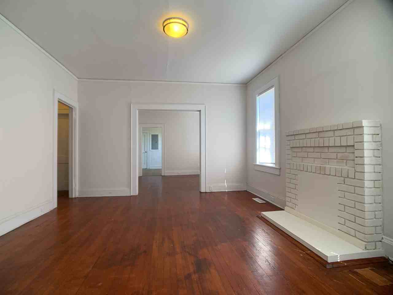 207 E 1st St - Photo 2 of 9