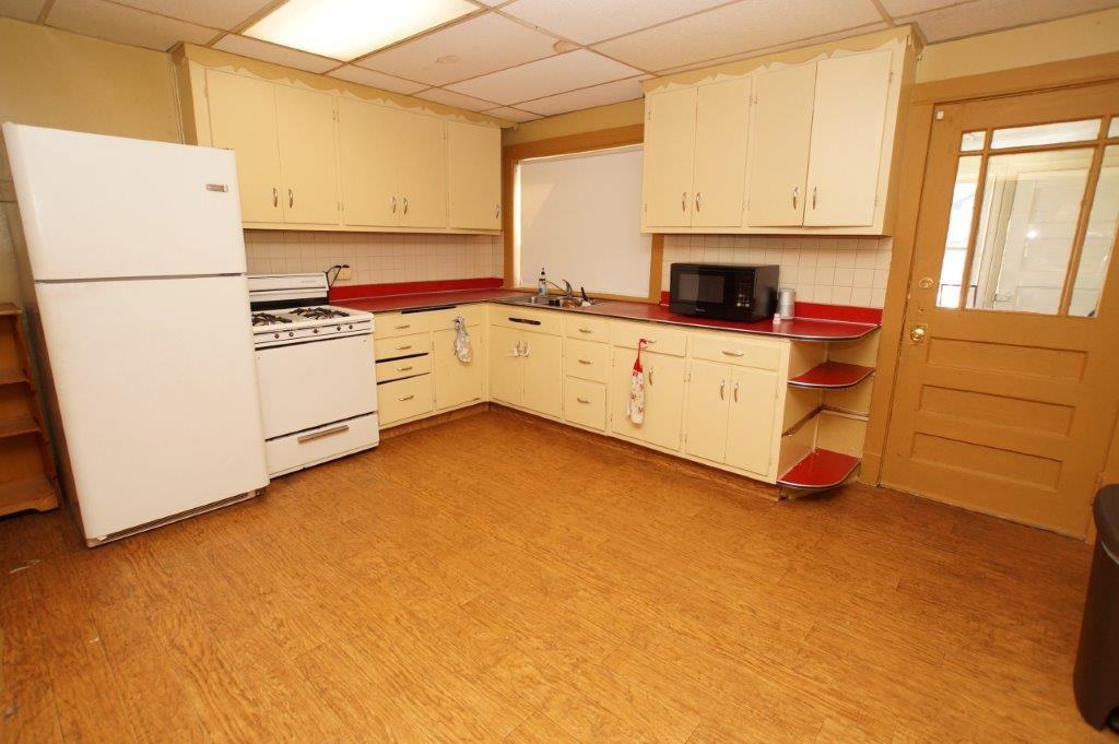 1132 87th Ave W - Photo 4 of 6