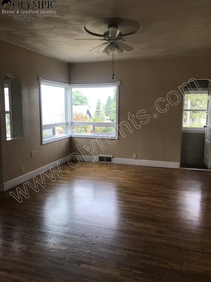 4941 N Defiance St - Photo 3 of 10
