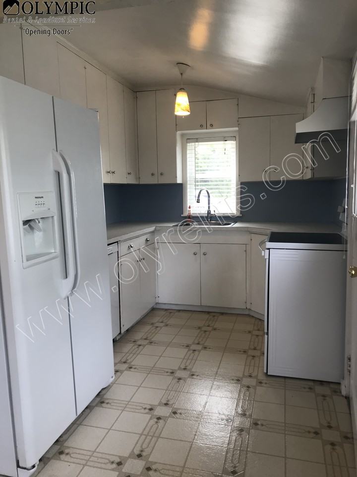 4941 N Defiance St - Photo 4 of 10
