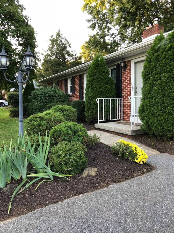 7 Locust Blvd - Photo 2 of 11