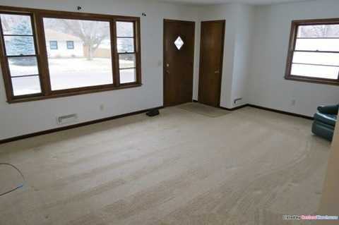 2079 Barry Dr - Photo 3 of 13