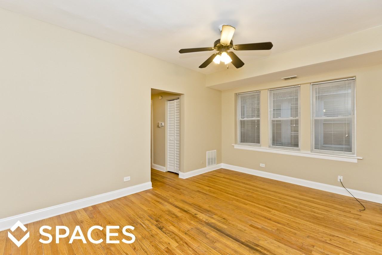 4437 W Fullerton Ave - Photo 3 of 11