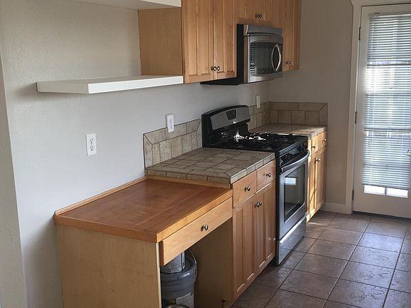22819 Mesa Springs Way - Photo 2 of 10