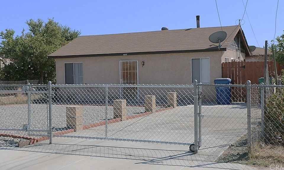 25885 7th St - Photo 2 of 14