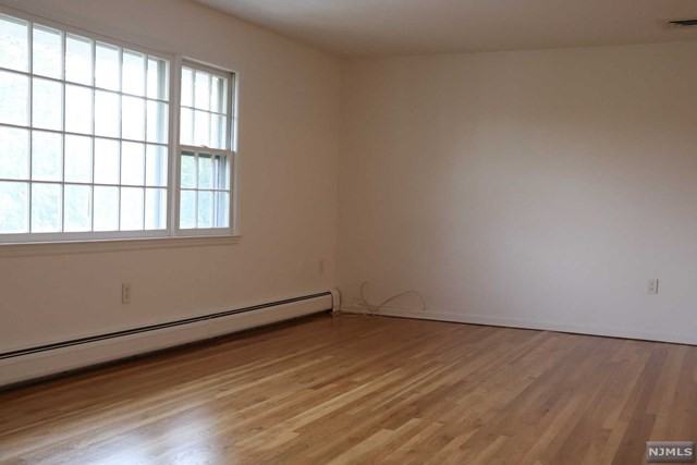 52A 52a Meyerhoff Place Unit A - Photo 2 of 19