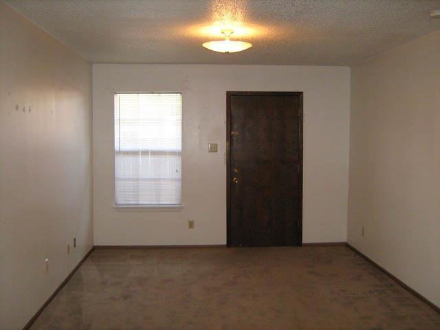 Silver Creek Apartments - Photo 3 of 15