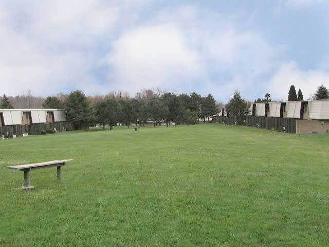 Heatherwood Terrace - Photo 2 of 9