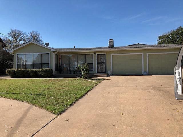 186 County Road 1747 - Photo 2 of 11