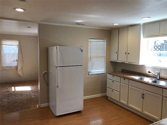33207 Wride St - Photo 2 of 12