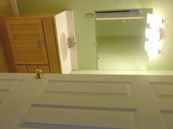 6533 Victoria St - Photo 2 of 13