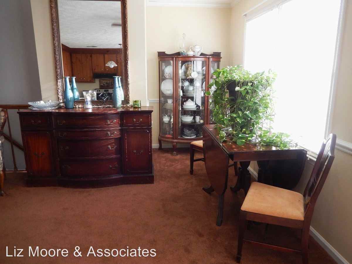 7 Valasia Road - Photo 3 of 31