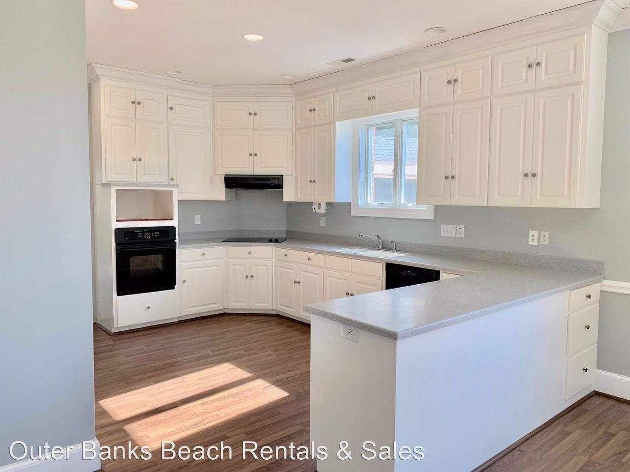 207 Waterside Dr - Photo 2 of 33