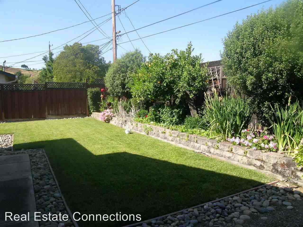 6376 Tamalpais Avenue - Photo 3 of 16