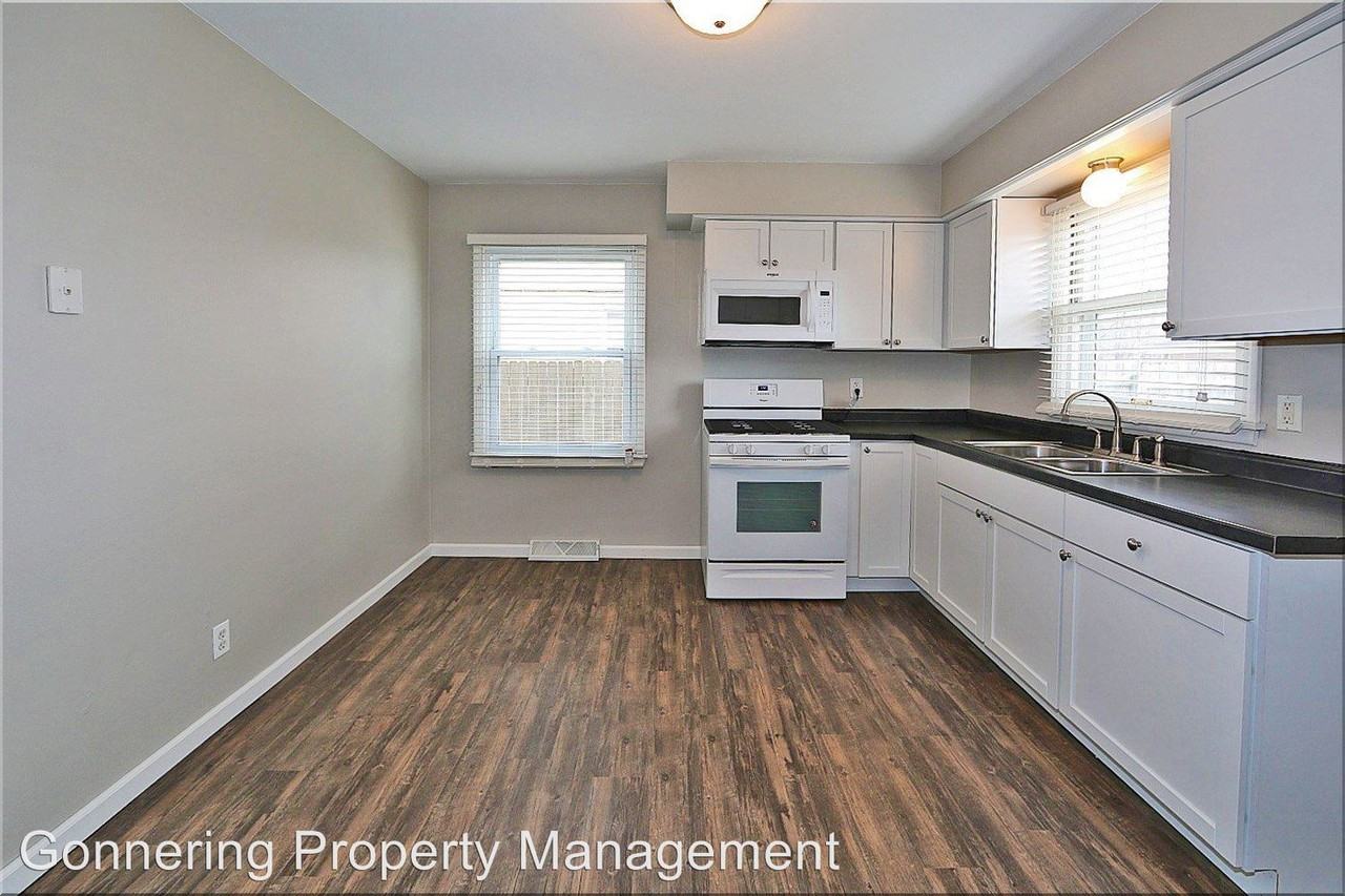 5033-5035 46th Ave - Photo 2 of 12