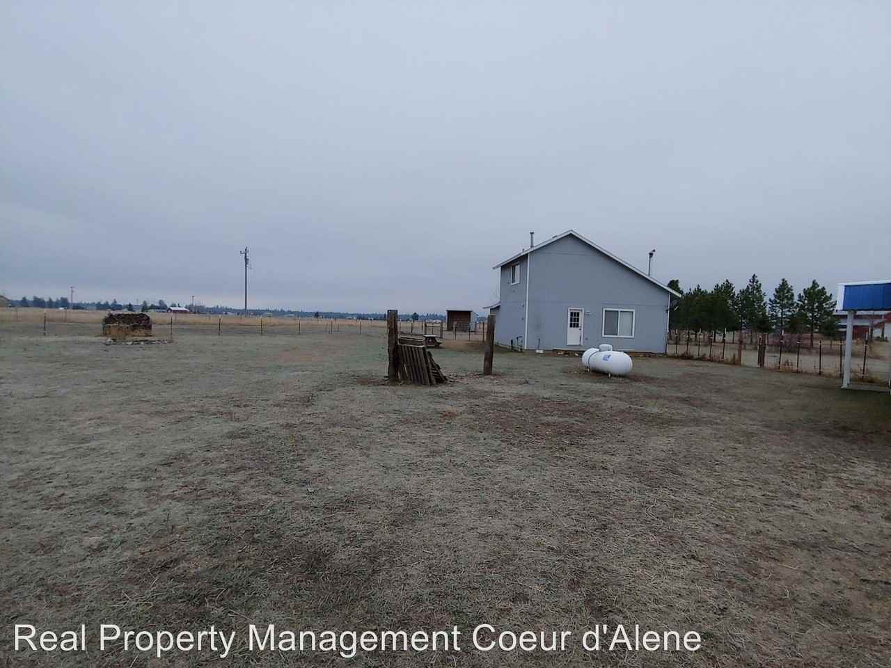 1573 E White Cloud Rd. - Photo 3 of 16