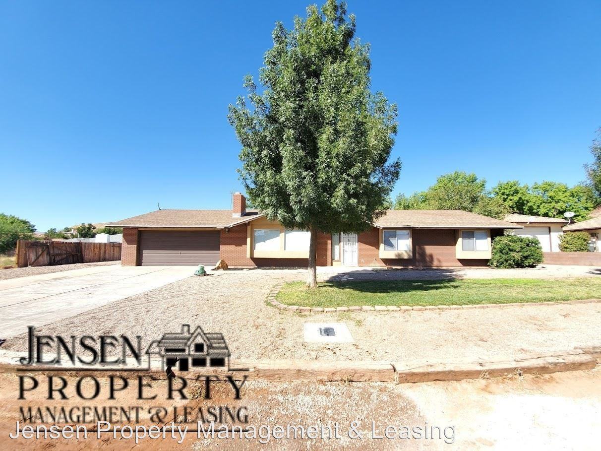 3386 Comanche Rd - Photo 3 of 31