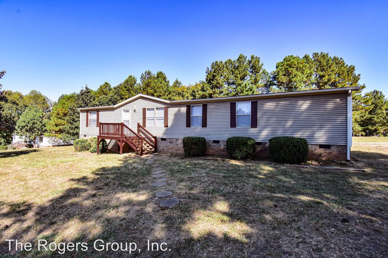 126 Cone Drive, Henderson, NC 27537 3 Bedroom House for Rent for 895