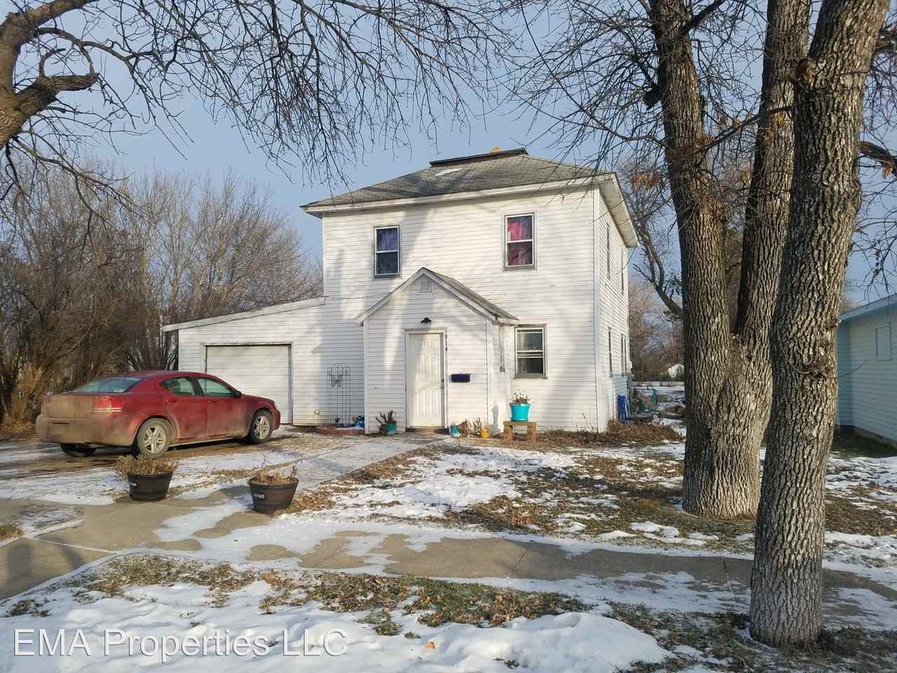 914 E 3rd St., Webster, SD 57274 3 Bedroom House for Rent for 525