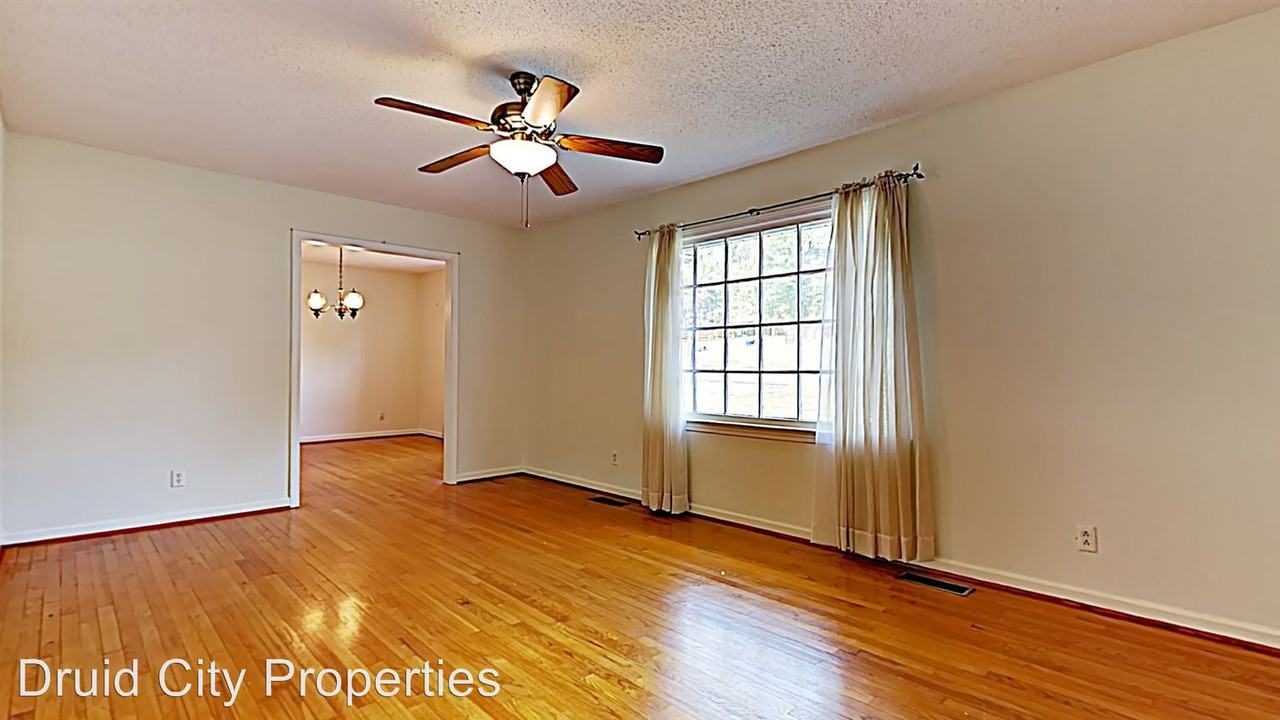 3604 Blackberry Lane - Photo 3 of 35