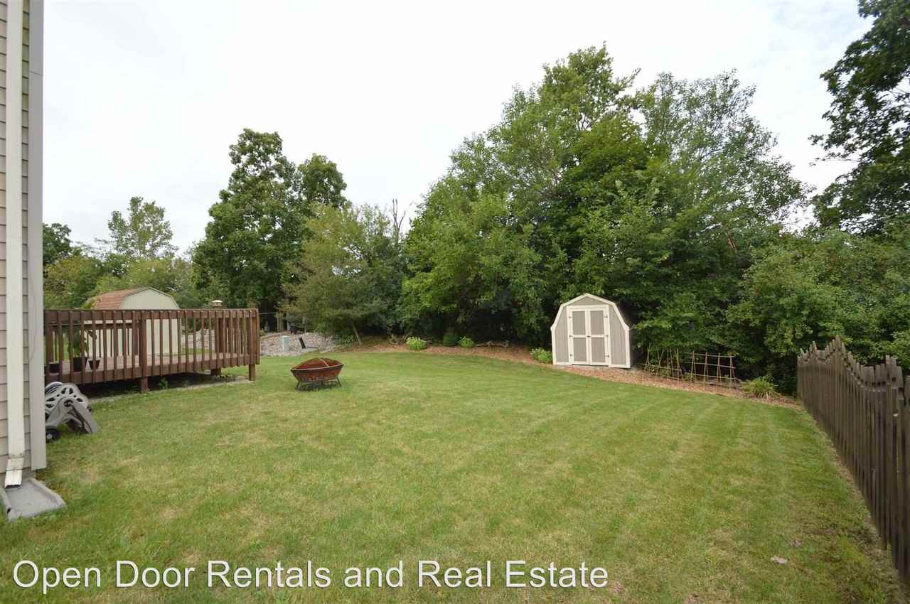 1429 Fall Creek Drive - Photo 3 of 4