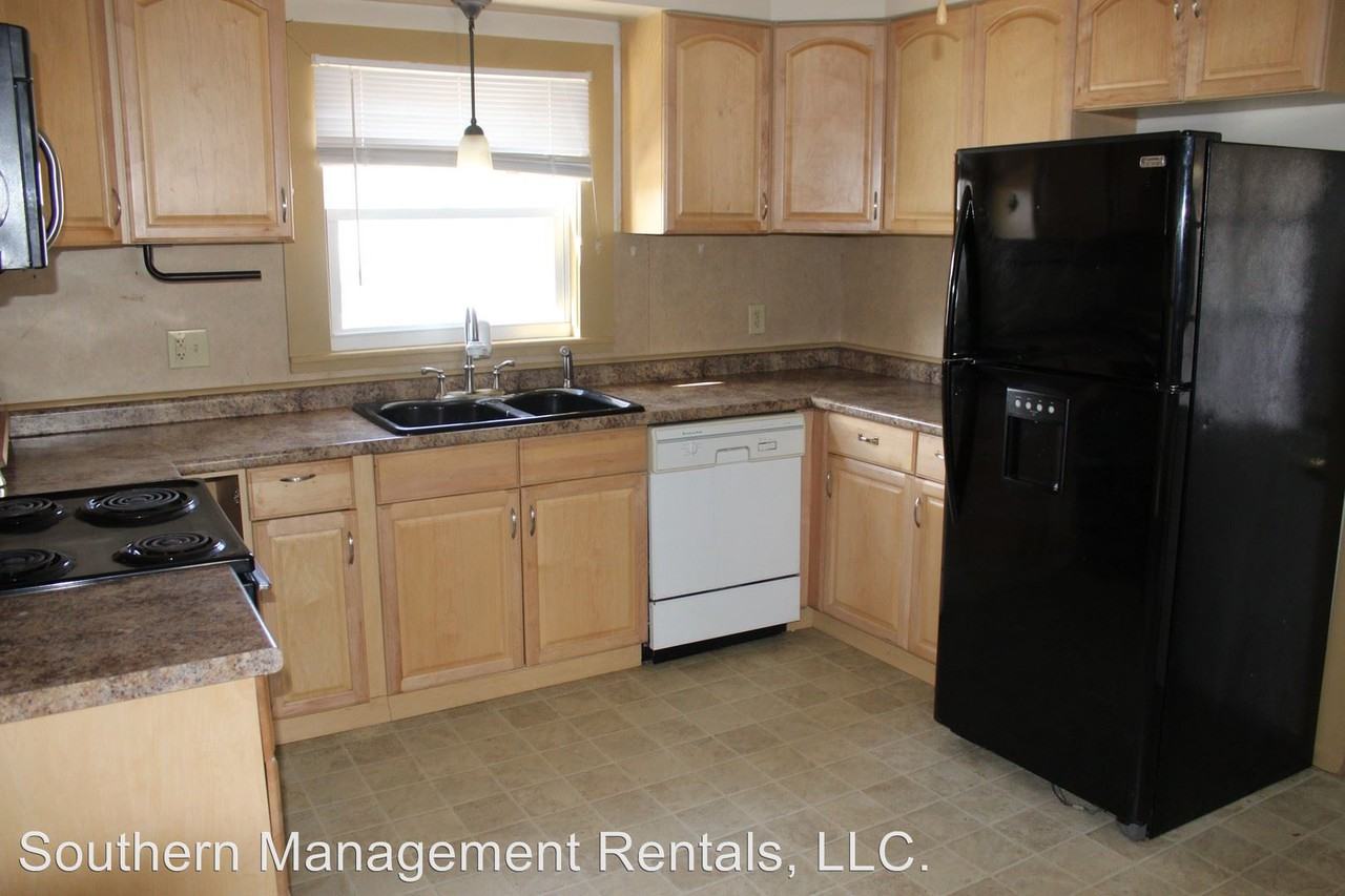 128 East Main Street - Photo 2 of 10