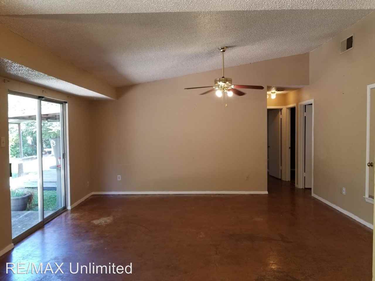 4407 Brick House - Photo 2 of 12