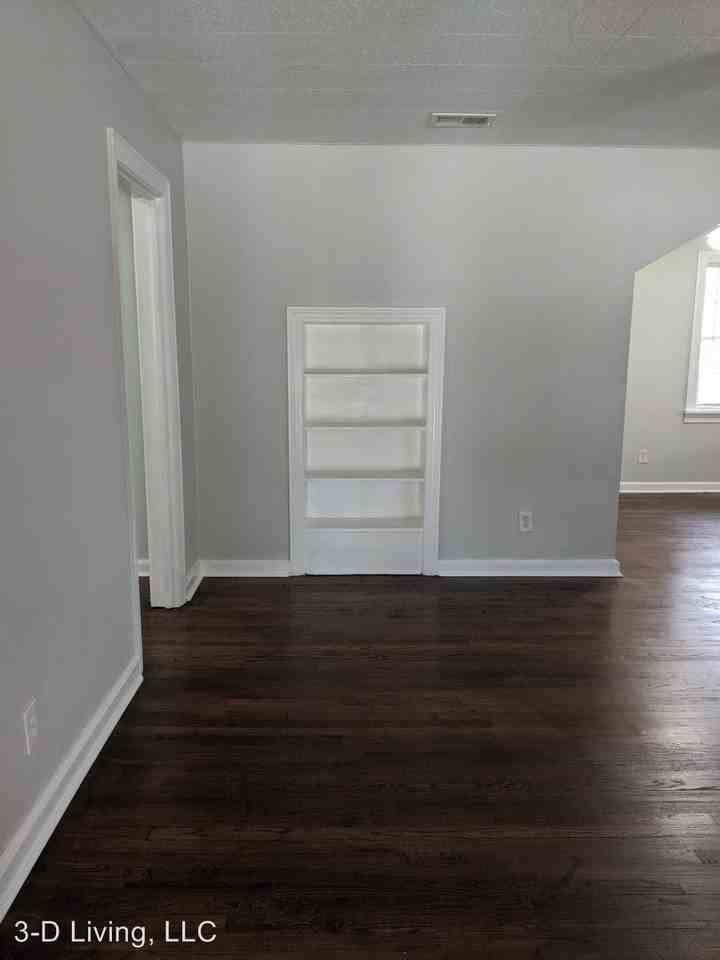 218 Goebel Avenue - Photo 3 of 50