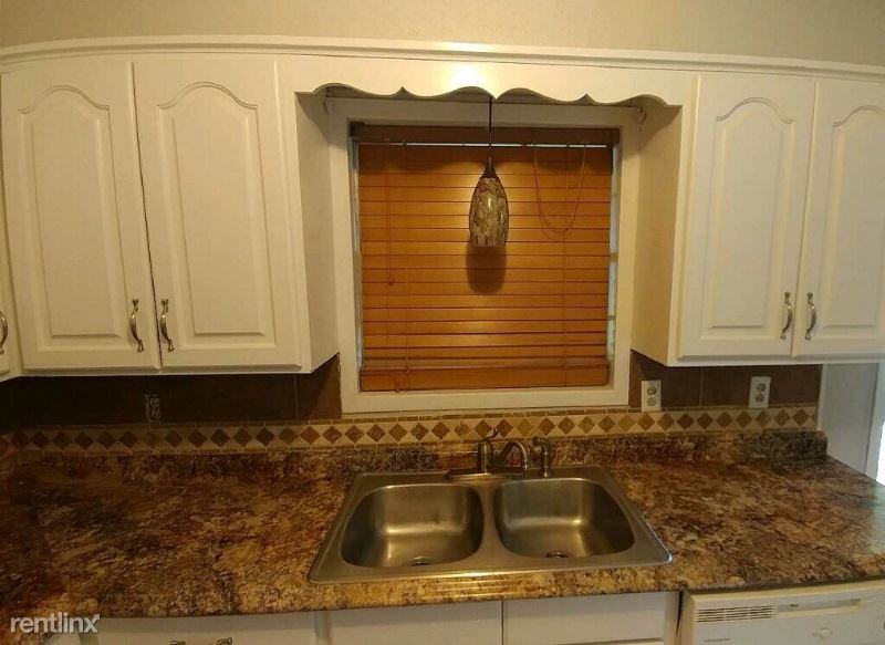 1505 Kennedy Avenue - Photo 2 of 9