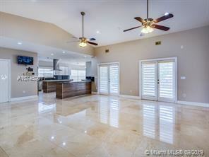 16 Nw 127th Ave - Photo 3 of 10