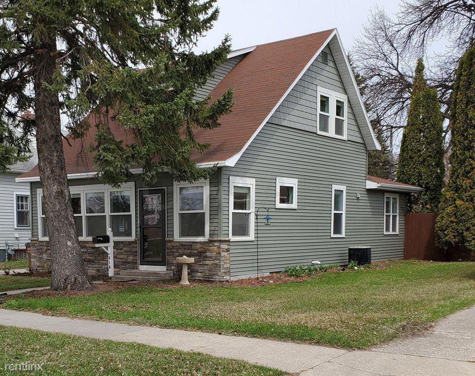 610 10th St Nw - Photo 2 of 9