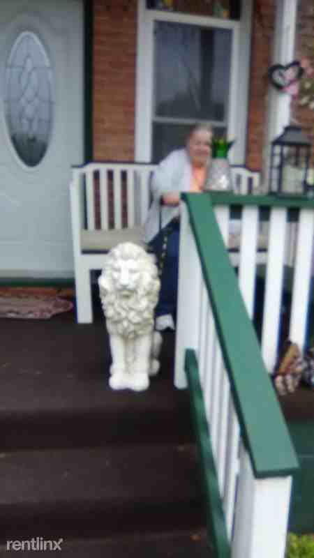 509 S Sherman St A - Photo 3 of 7